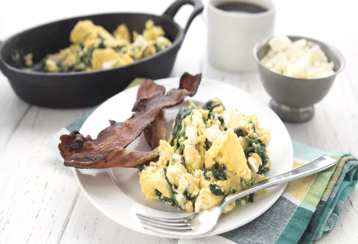 You are currently viewing Spinach Feta Breakfast Scramble