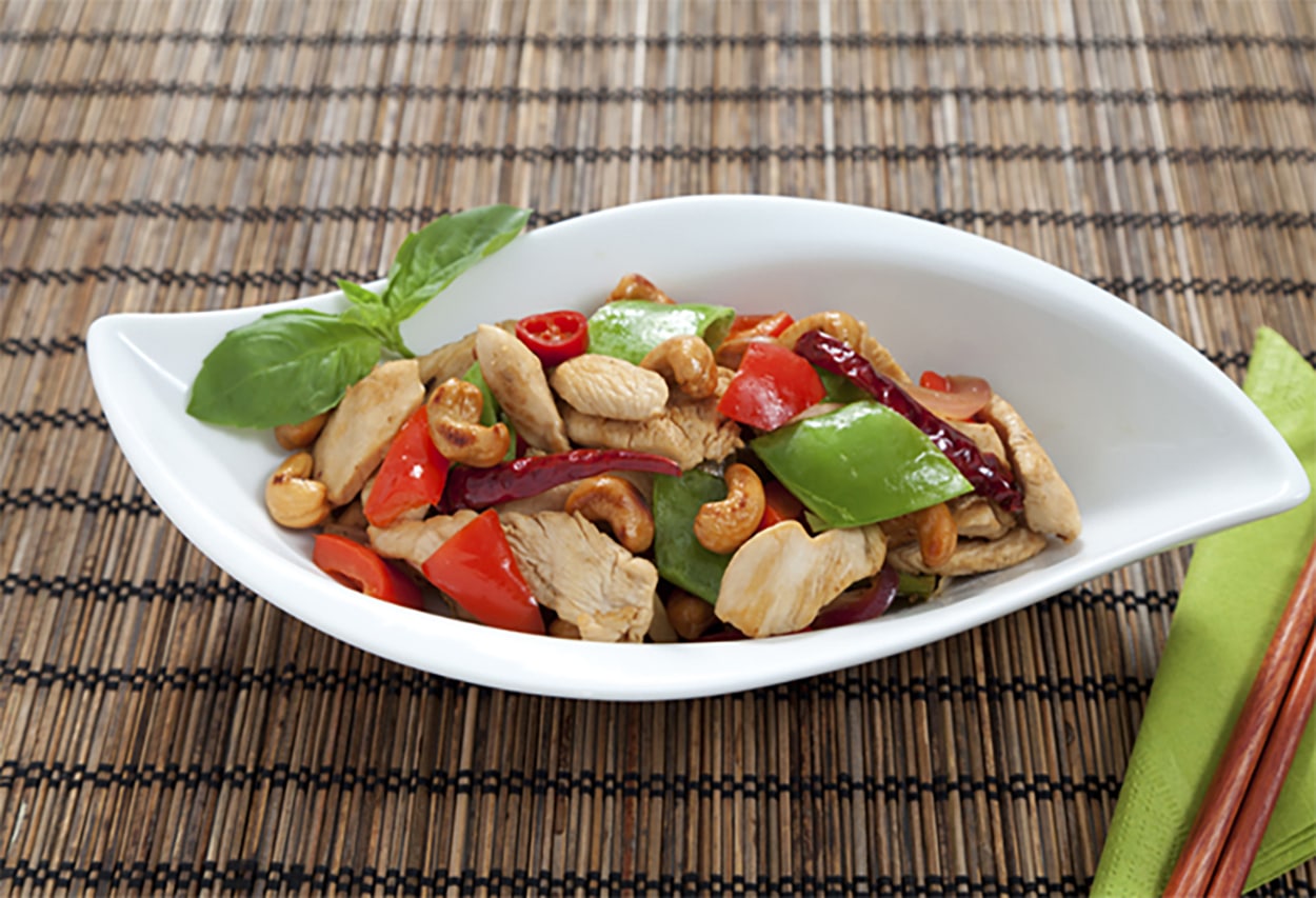 You are currently viewing Chicken Cashew and Vegetable Stir Fry