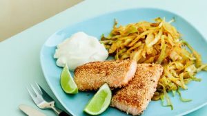Read more about the article Keto sesame salmon with Thai curry cabbage