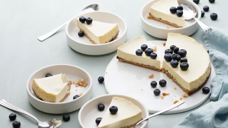 You are currently viewing Keto Cheesecake with Blueberries