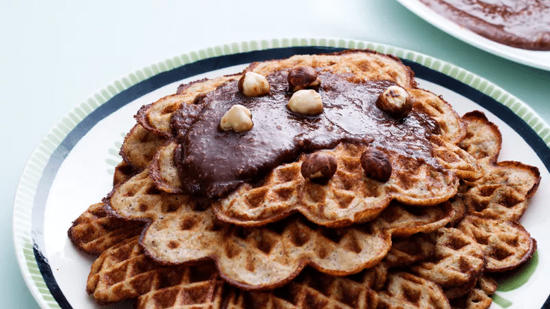 You are currently viewing Low-carb banana waffles