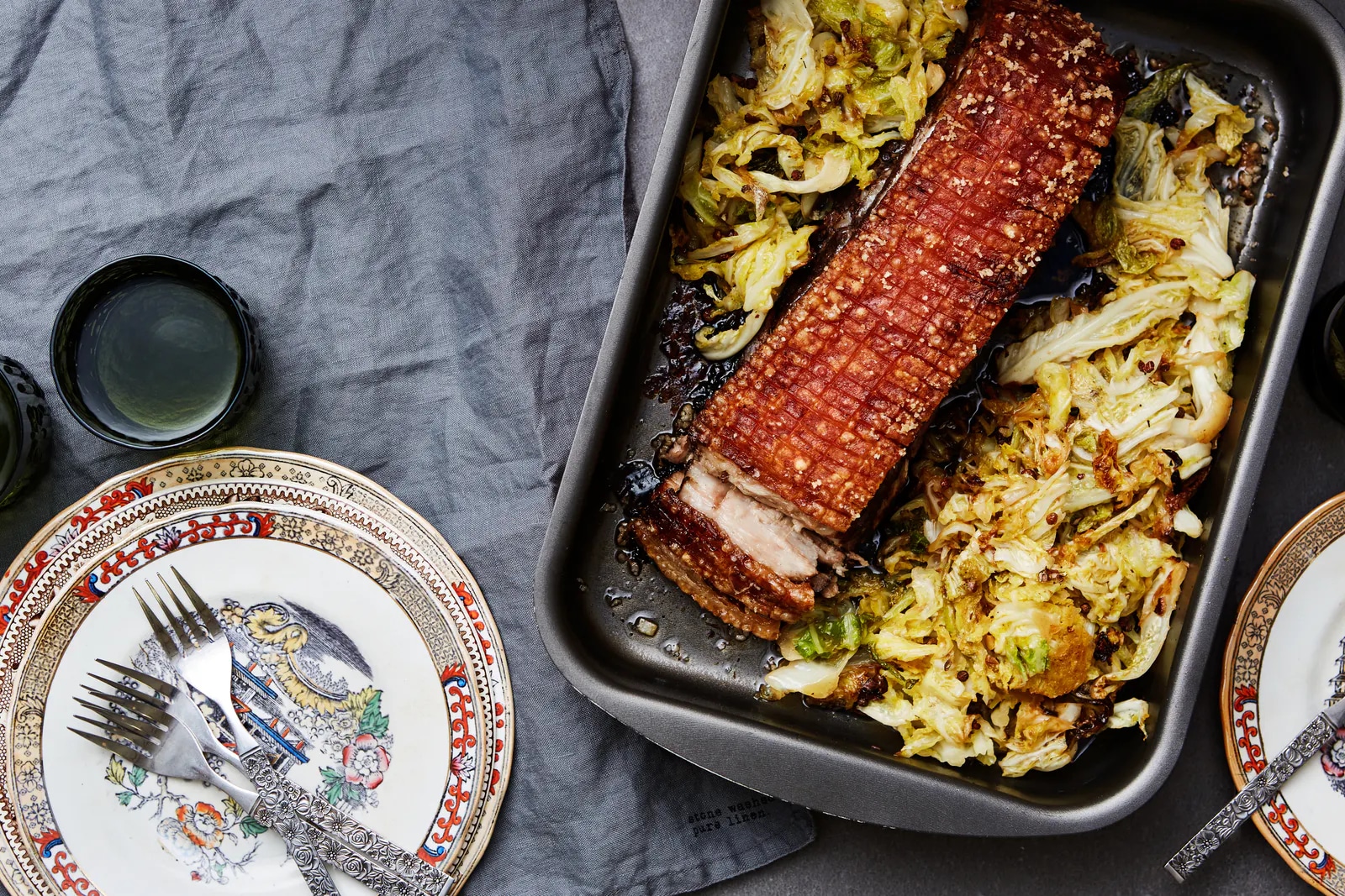 You are currently viewing Crispy Chinese pork with cabbage
