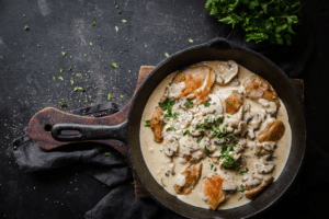 Read more about the article Lisa’s keto chicken skillet with mushrooms and parmesan