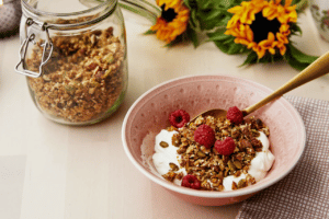 Read more about the article Low carb granola with cardamom and vanilla