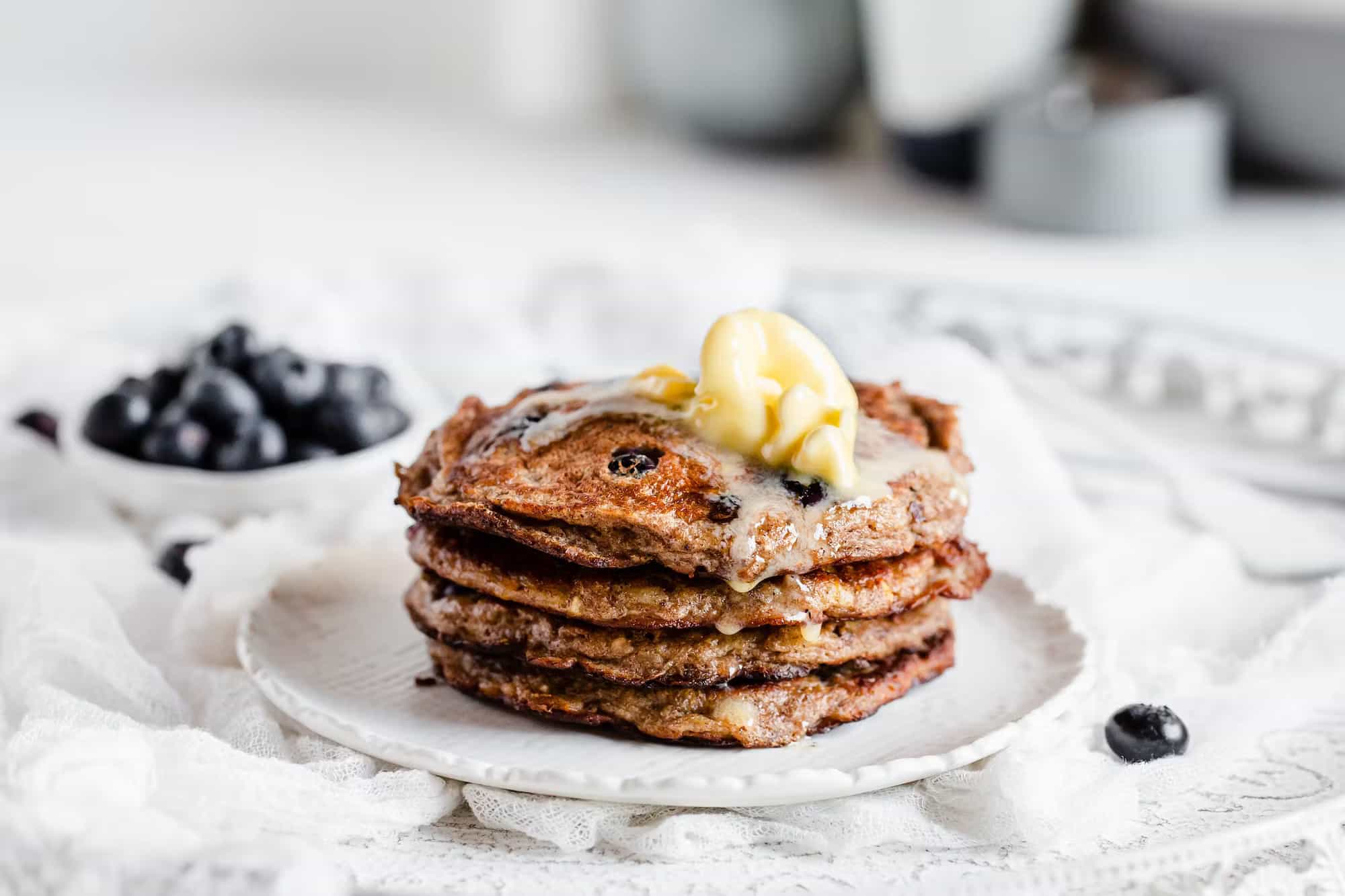 Read more about the article Low carb banana blueberry pancake