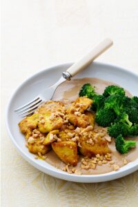 Read more about the article Thai chicken with satay sauce and broccoli
